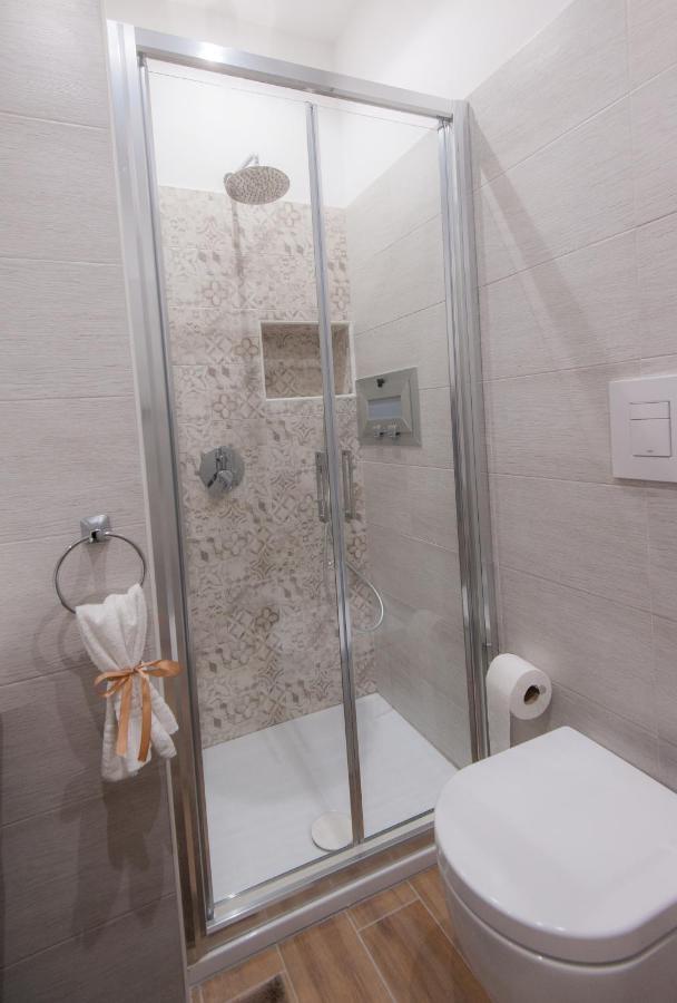 Michelangelo 80 Apartment เนเปิลส์ ภายนอก รูปภาพ