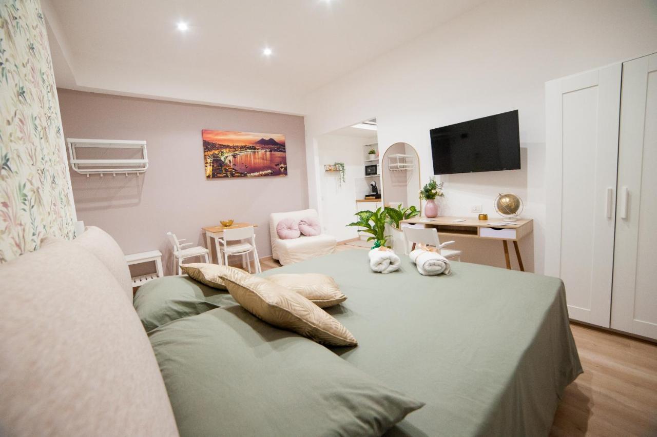 Michelangelo 80 Apartment เนเปิลส์ ภายนอก รูปภาพ